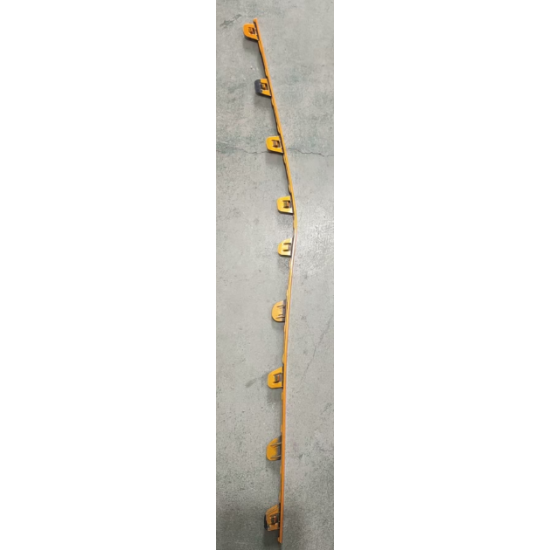 Picture of The orange side L of the front bumper trim of the Changan UNI-V-2.0 version