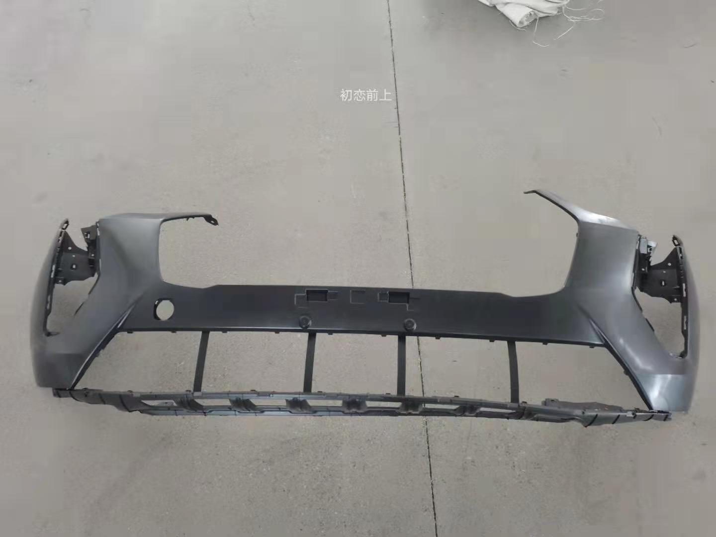 Front bumper upper body