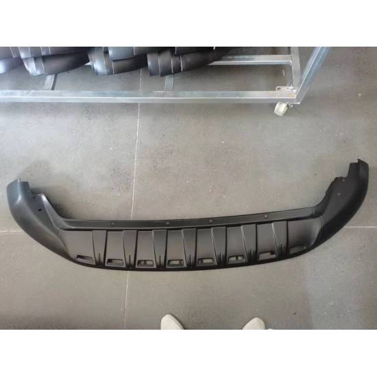 صورة Under the front bumper