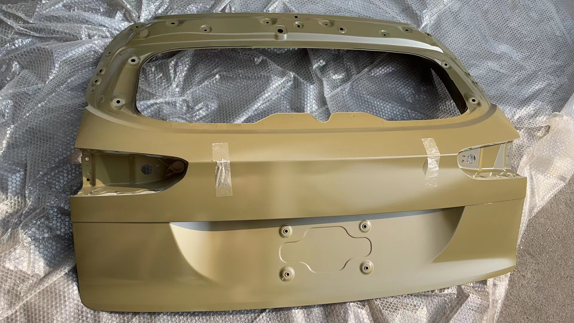 tail cover