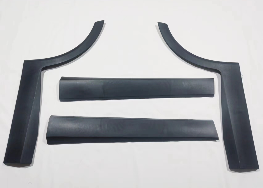 Rear door guard left