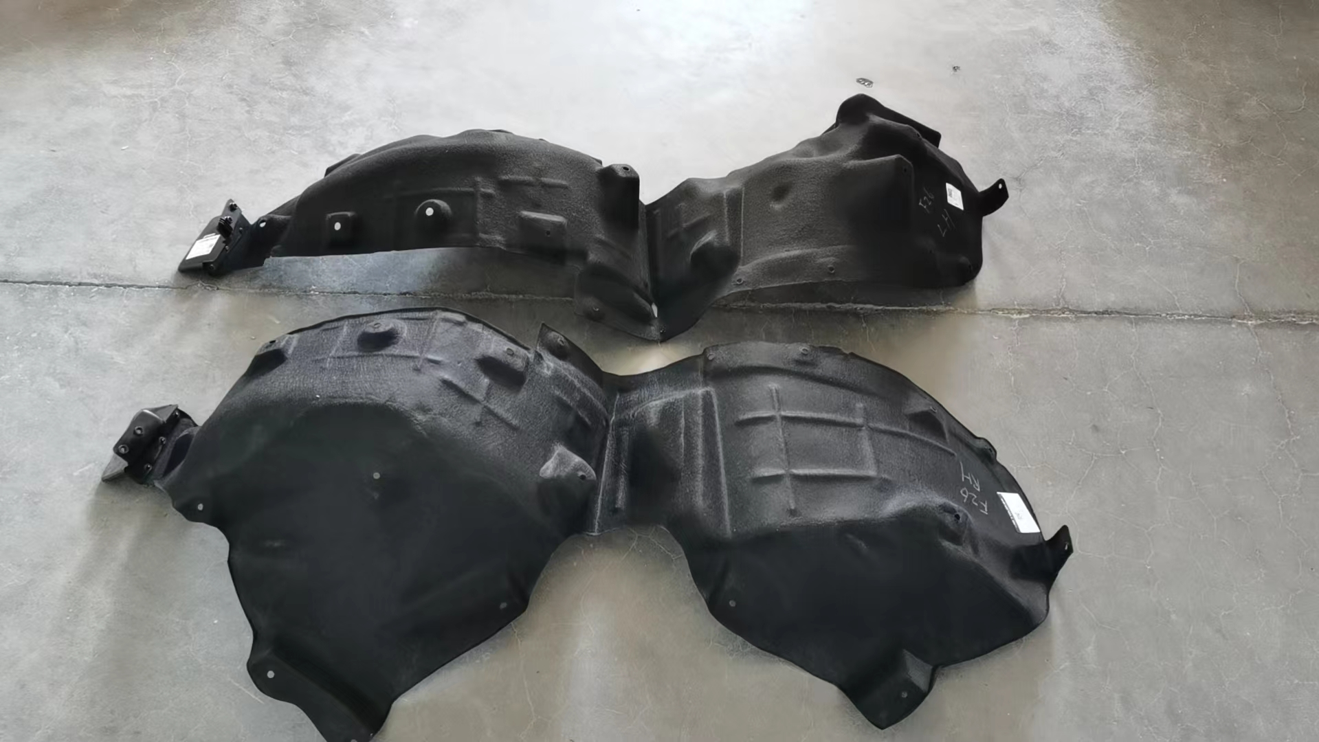 Rear lining right